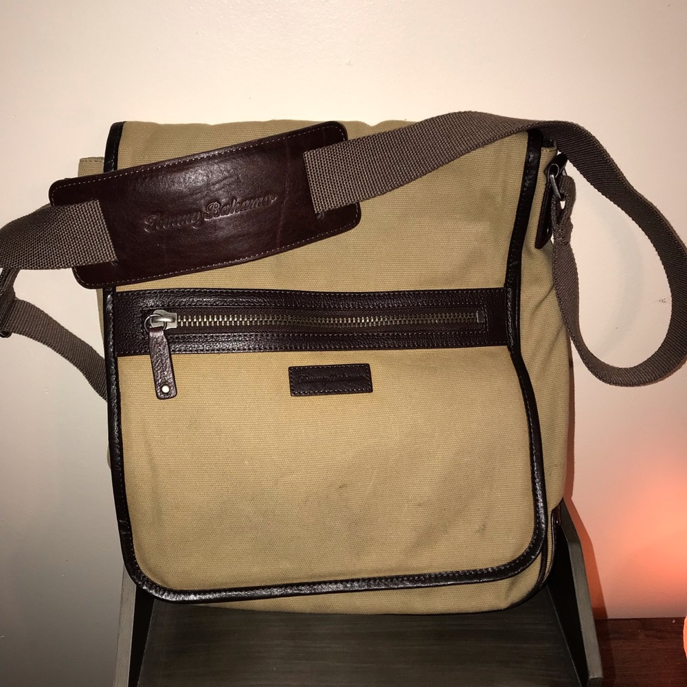 Tommy Bahama “Sand and Surf” Crossbody Bag